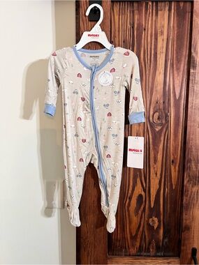 NWT Huggies farm onesie